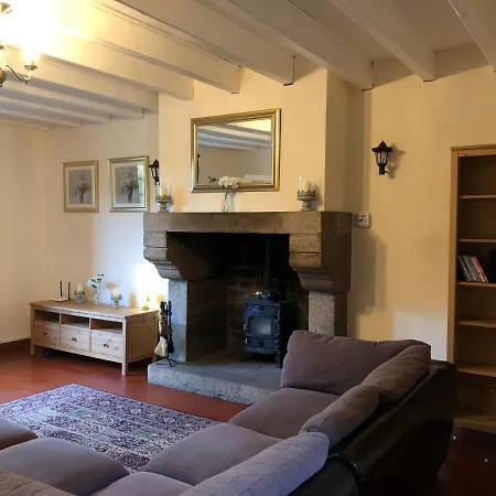 4 Person Normandy Riverside Cottage Close To Mont St Michel Les Loges-Marchis