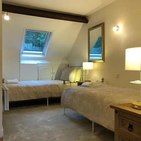 Holiday home 4 Person Normandy Riverside Cottage Close To Mont St Michel Les Loges-Marchis
