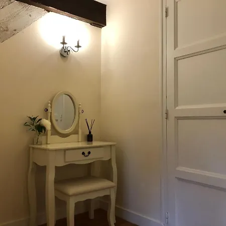 Holiday home 4 Person Normandy Riverside Cottage Close To Mont St Michel *